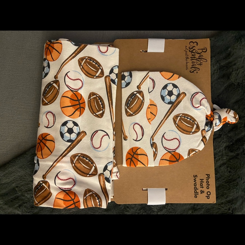 Swaddle and hat set